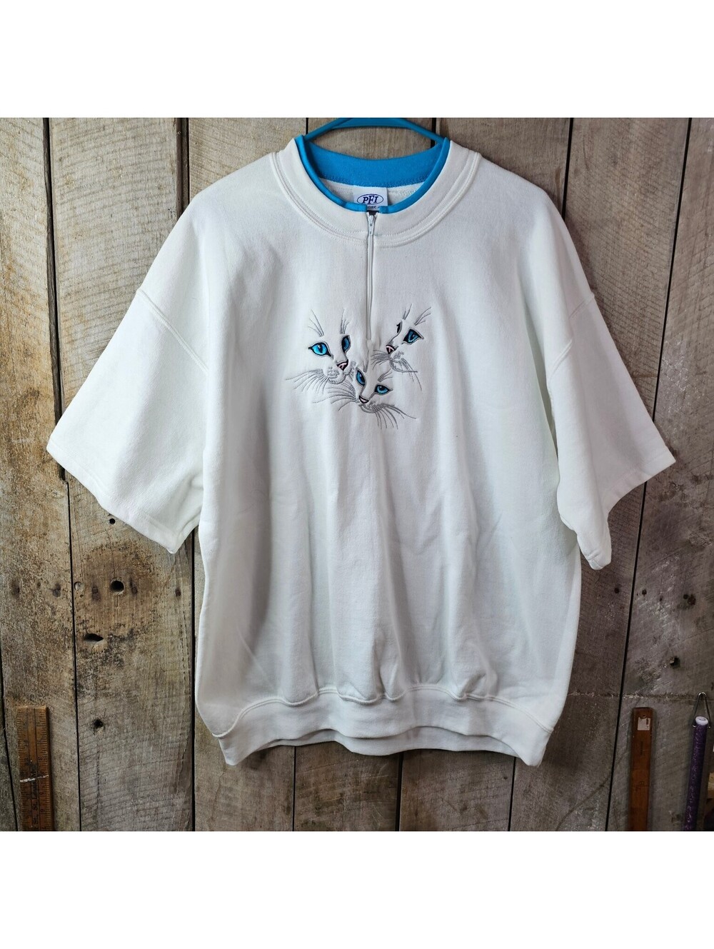 PFI Fashions Inc. Women's White Cat Embroidery 1/4 Zip Short Sleeve Sweatshirt